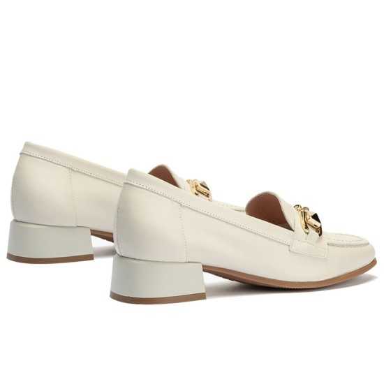 JucaZapatos - Pitillos 10482 - GLACIAL - Mocasin con adorno metal mujer en piel napa BLANCO