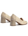 JucaZapatos - Pitillos 10490 - CREMA-PIED - Mocasin con tacón mujer en piel charol CREMA/PIEDRA