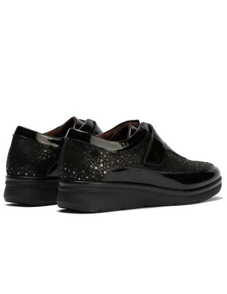 JucaZapatos - Pitillos 10703 - NEGRO - Deportivo Velcro en charol con lycra de mujer color negro