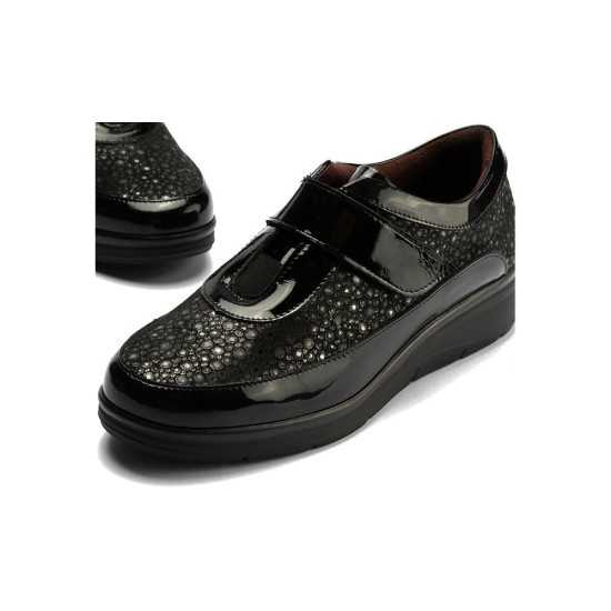 JucaZapatos - Pitillos 10703 - NEGRO - Deportivo Velcro en charol con lycra de mujer color negro