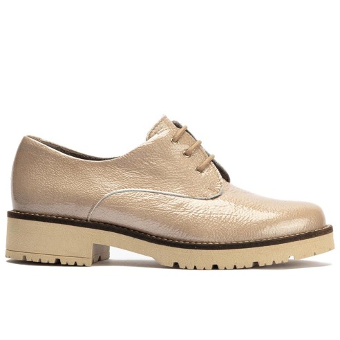 JucaZapatos - Pitillos 10782 - PIEDRA - Blucher en Charol con cordones de mujer color piedra