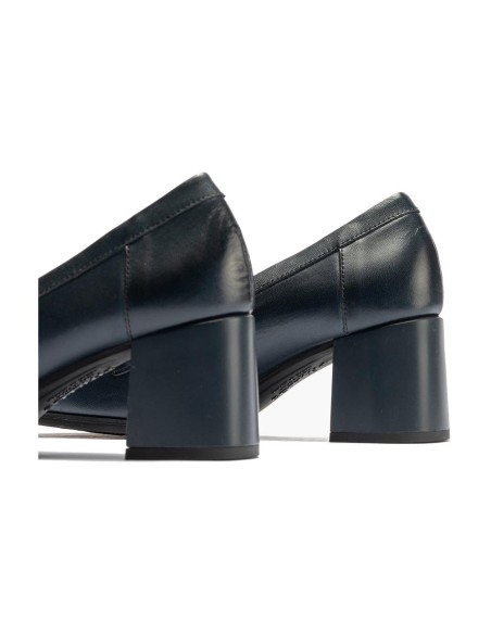 JucaZapatos - Pitillos 10837 - MARINO - Mocasín en Napa con adorno de mujer color marino
