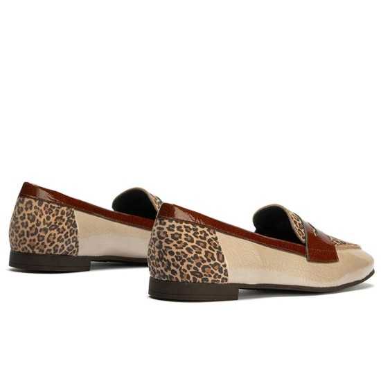 JucaZapatos - Pitillos 10870 - PIEDRA - Mocasín Combinado en charol con leopardo de mujer color piedra