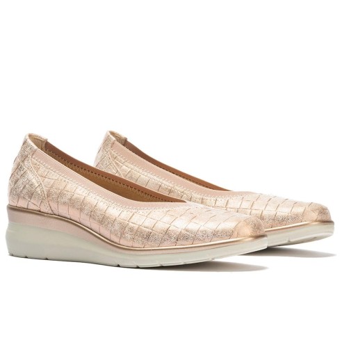 JucaZapatos - Pitillos 11072 - NUDE - Salón con elásticos y cuña en piel fantasía, en tonos metalizados Nude