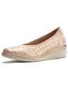 JucaZapatos - Pitillos 11072 - NUDE - Salón con elásticos y cuña en piel fantasía, en tonos metalizados Nude
