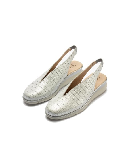 JucaZapatos - Pitillos 11073 - PLATA - Salón con elásticos y cuña en piel fantasía, en tonos metalizados Plata