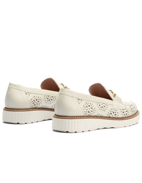 JucaZapatos - Pitillos 11080 - GLACIAL - Zapato mocasín Boogie bajo en napa suave y perforada, detale hebilla Glacial