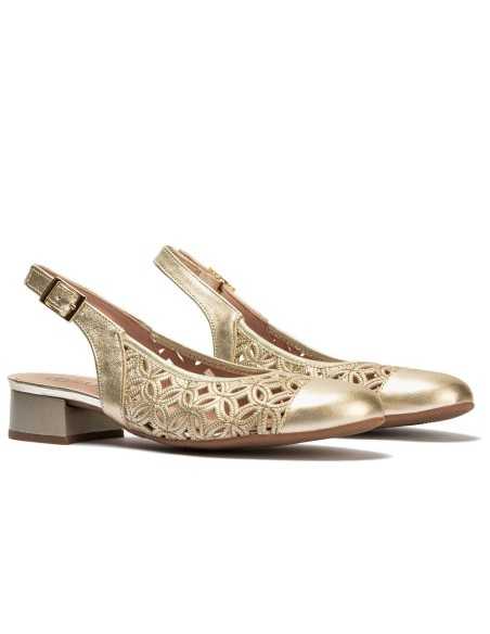 JucaZapatos - Pitillos 11121 - ORO - Zapato salón destalonado con tacón bajo y punta redonda, en laminado brillante Oro