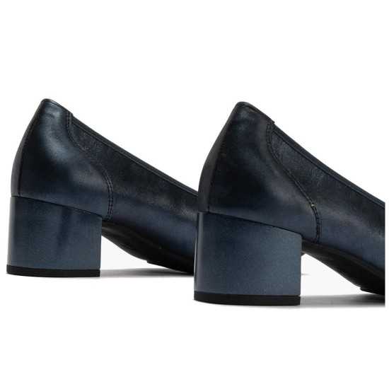 JucaZapatos - Pitillos 11133 - MARINO - Zapato salón con tacón medio y adorno, en piel brillante Marino