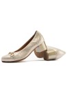 JucaZapatos - Pitillos 11133 - ORO - Zapato salón con tacón medio y adorno, en piel brillante Oro