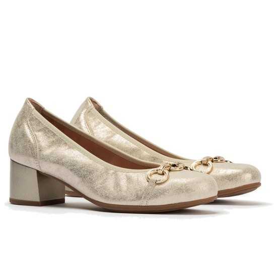 JucaZapatos - Pitillos 11133 - ORO - Zapato salón con tacón medio y adorno, en piel brillante Oro