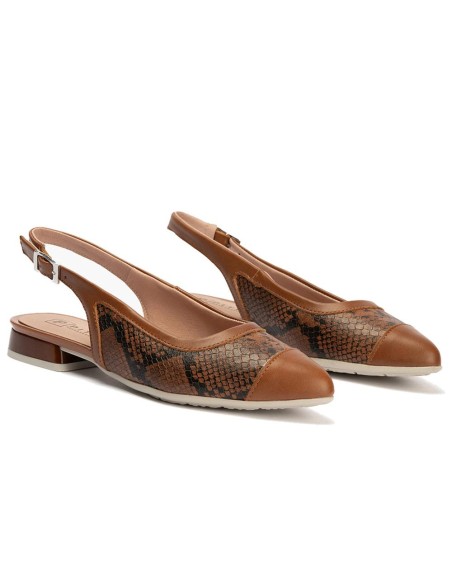 JucaZapatos - Pitillos 11174 - CUERO - Bailarina destalonada con tacón bajo, punta fina y animal print Cuero