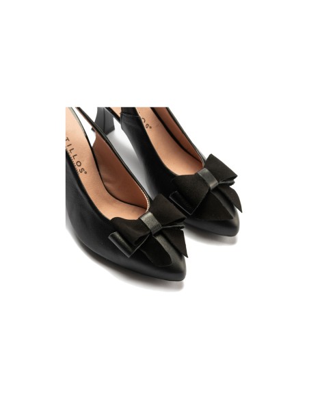 JucaZapatos - Pitillos 11191 - NEGRO - Zapato de salón destalonado con tacón alto, punta fina y detalle de lazo Negro