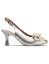 JucaZapatos - Pitillos 11191 - PLATA - Zapato de salón destalonado con tacón alto, punta fina y detalle de lazo Plata