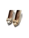 JucaZapatos - Pitillos 11192 - PLATA - Zapato de salón con tacón alto, punta fina y detalle de lazo Plata