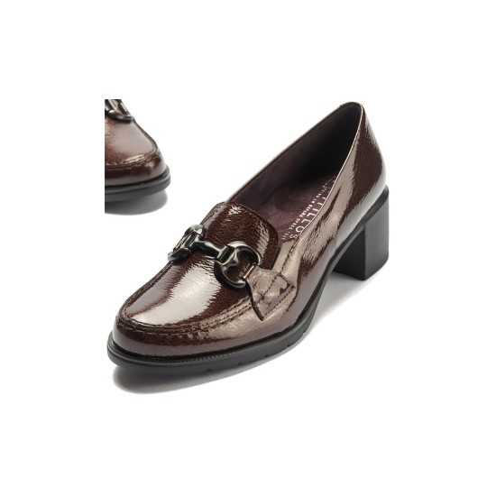 JucaZapatos - Pitillos 11621 - MARRON - Mocasín adorno en charol Marrón