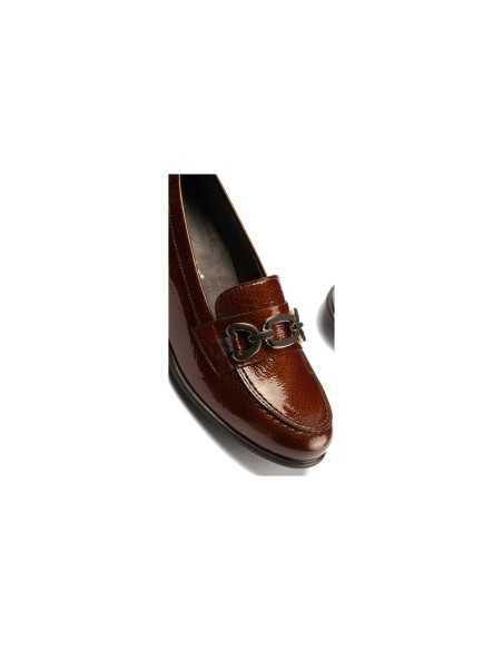 JucaZapatos - Pitillos 11635 - CUERO - Mocasín en charol con adorno Cuero