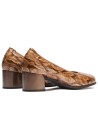 JucaZapatos - Pitillos 11640 - TOPO - Salón serpiente charol con ribete elástico Topo