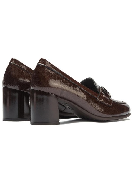 JucaZapatos - Pitillos 11652 - MARRON - Mocasin charol con adorno Marrón