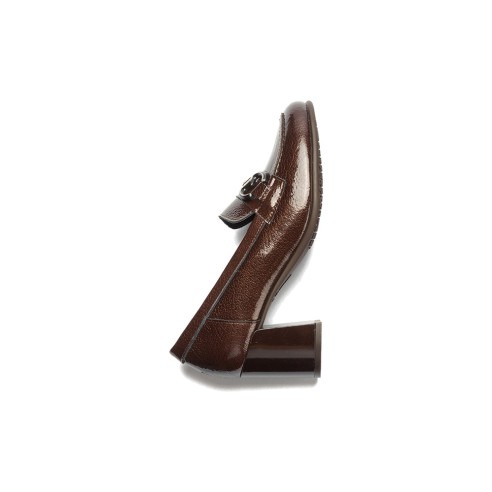 JucaZapatos - Pitillos 11652 - MARRON - Mocasin charol con adorno Marrón