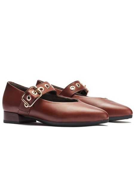 JucaZapatos - Pitillos 11672 - BURDEOS - Mercedes en napa con maxi hebilla y ojetes Burdeos