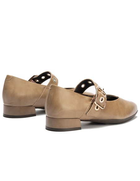 JucaZapatos - Pitillos 11672 - TOPO - Mercedes en napa con maxi hebilla y ojetes Topo