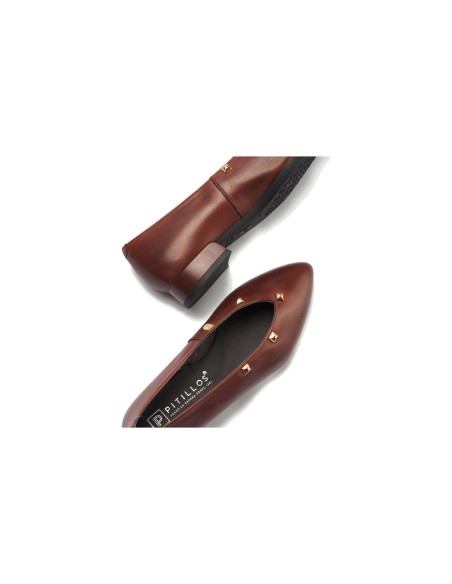 JucaZapatos - Pitillos 11674 - BURDEOS - Salon en Napa con Tachas Burdeos
