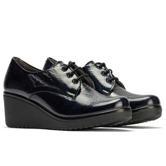 JucaZapatos - Pitillos 20231 - MARINO - Blucher en Charol con cordones de mujer color marino