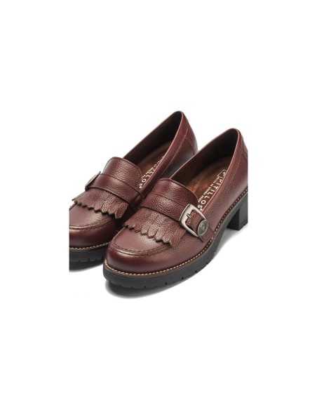JucaZapatos - Pitillos 20522 - BURDEOS - Mocasín en napa con grano con flecos y hebilla Burdeos