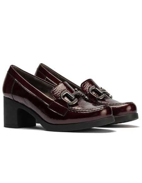 JucaZapatos - Pitillos 30502 - BURDEOS - Mocasin en Charol con Adorno Burdeos