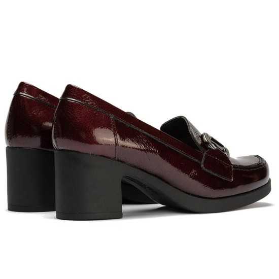 JucaZapatos - Pitillos 30502 - BURDEOS - Mocasin en Charol con Adorno Burdeos