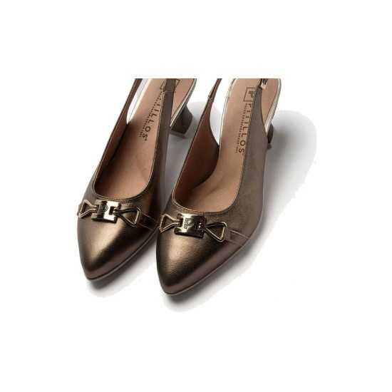 JucaZapatos - Pitillos 11186 - BRONCE - Zapato salón destalonado con tacón medio, con adorno y piel laminada Bronce