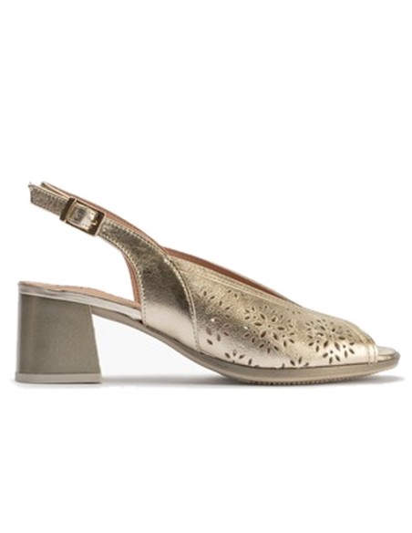 JucaZapatos - Pitillos 10532 - ORO - Sandalia con picados mujer con hebilla en piel laminado ORO