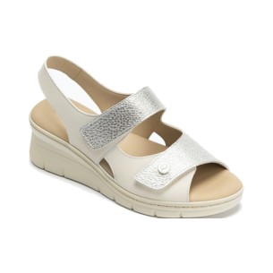 JucaZapatos - Pitillos 10592 - PLATA - Sandalia pala mujer con hebilla en piel laminado PLATA