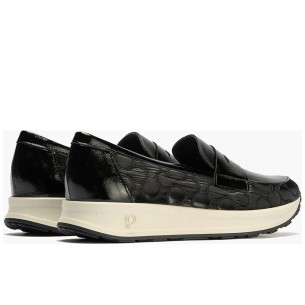 JucaZapatos - Pitillos 10890 - BURDEOS - Mocasín en Charol con adorno de mujer color burdeos 2