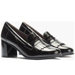 JucaZapatos - Pitillos 10890 - BURDEOS - Mocasín en Charol con adorno de mujer color burdeos 2